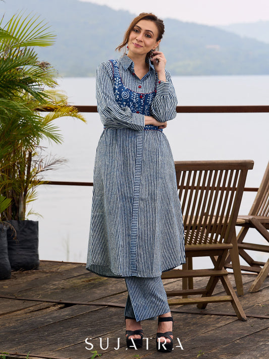 Classic Indigo A-Line Kurta with Vertical Stripes and Front Button Detailing