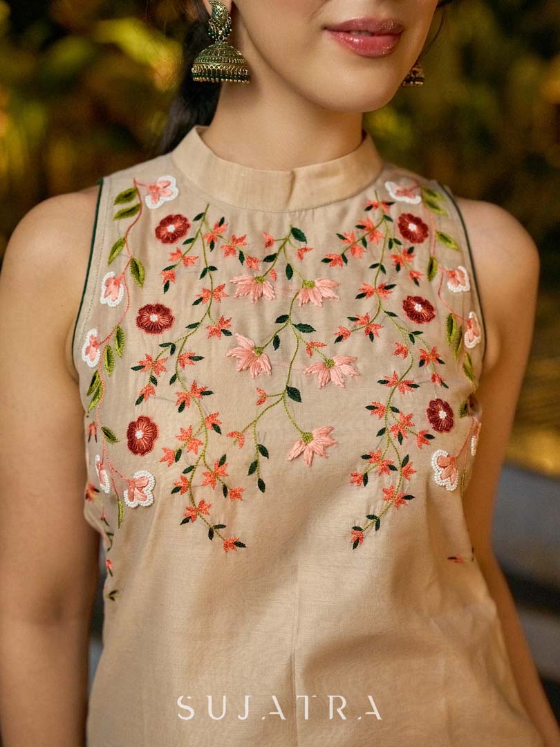 Chic Sleeveless Chanderi Beige Kurta with Minimal Floral Hand Embroidery