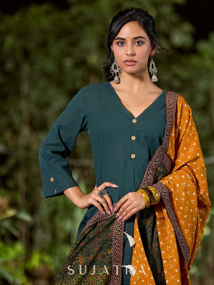Effortless Bottle Green Cotton Kurta with Sleek Minimal Finish