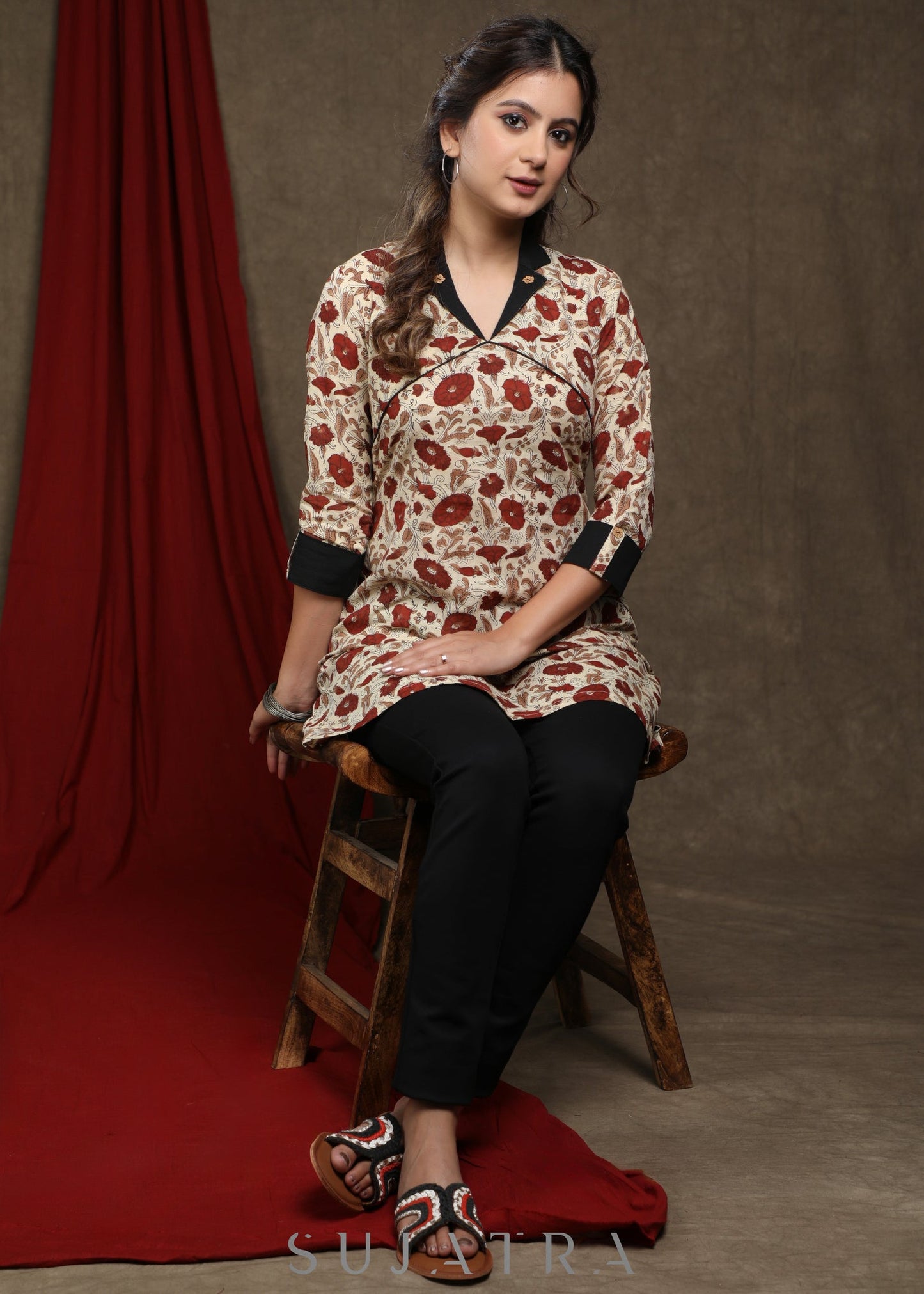 Offwhite printed cotton tunic with Black detailing