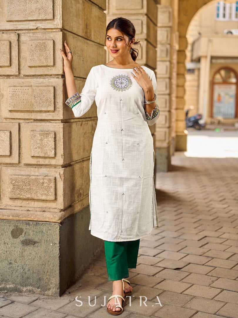 Cultural White Cotton Kurta with Traditional Madhubani Painting on Front & Sleeves