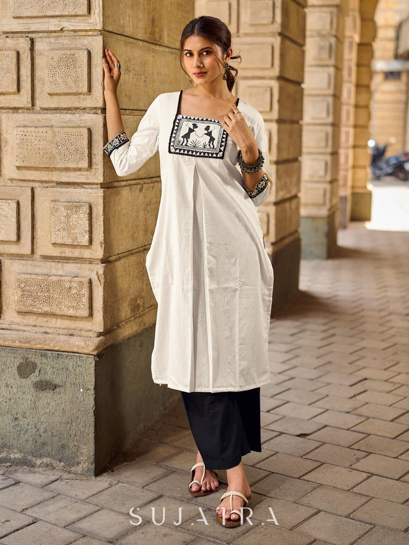 Timeless Off-White Cotton Kurta Featuring Hand Painted Warli Folk Art Yoke & Cuff Band