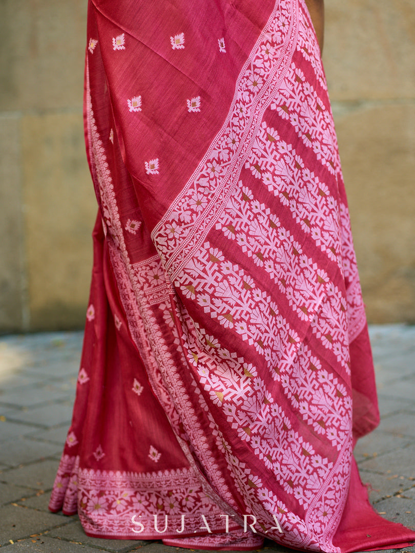 Elegant Red Silk Jamdani Saree with Woven Motifs