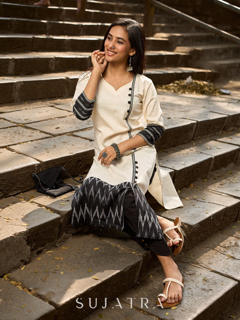 Elegant Off-White Cotton Flex Kurti with Ikat Hem & Sleeve Accents