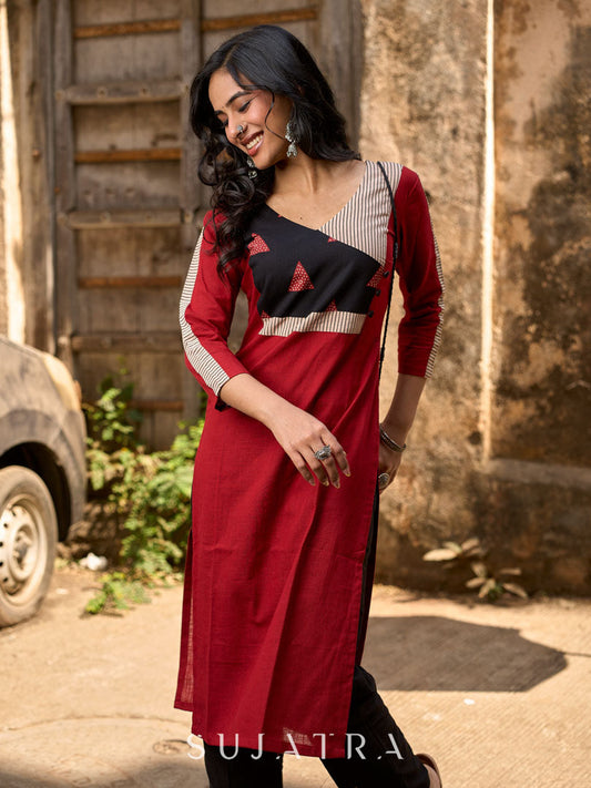 Maroon Cotton Kurti with Contemporary Geometric Print Yoke & Sleeves