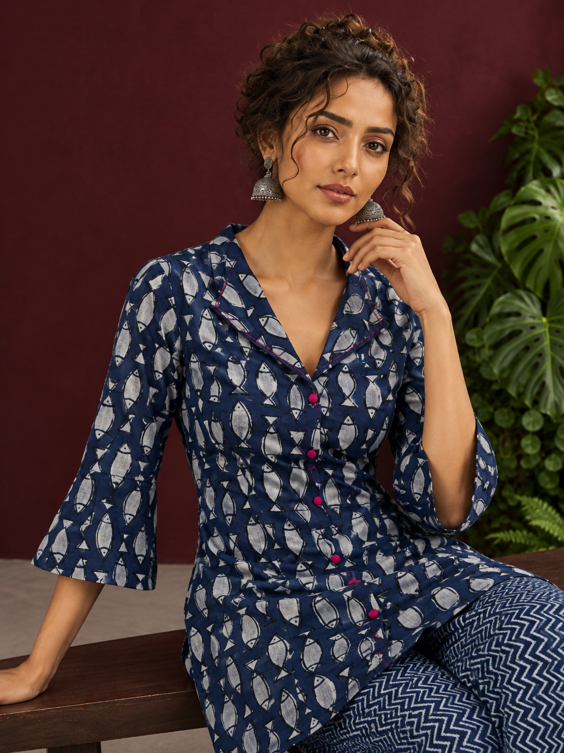 Indigo Cotton Co-Ord Set with White Fish Print Collared Tunic & zig zag Printed Pants — seated detail