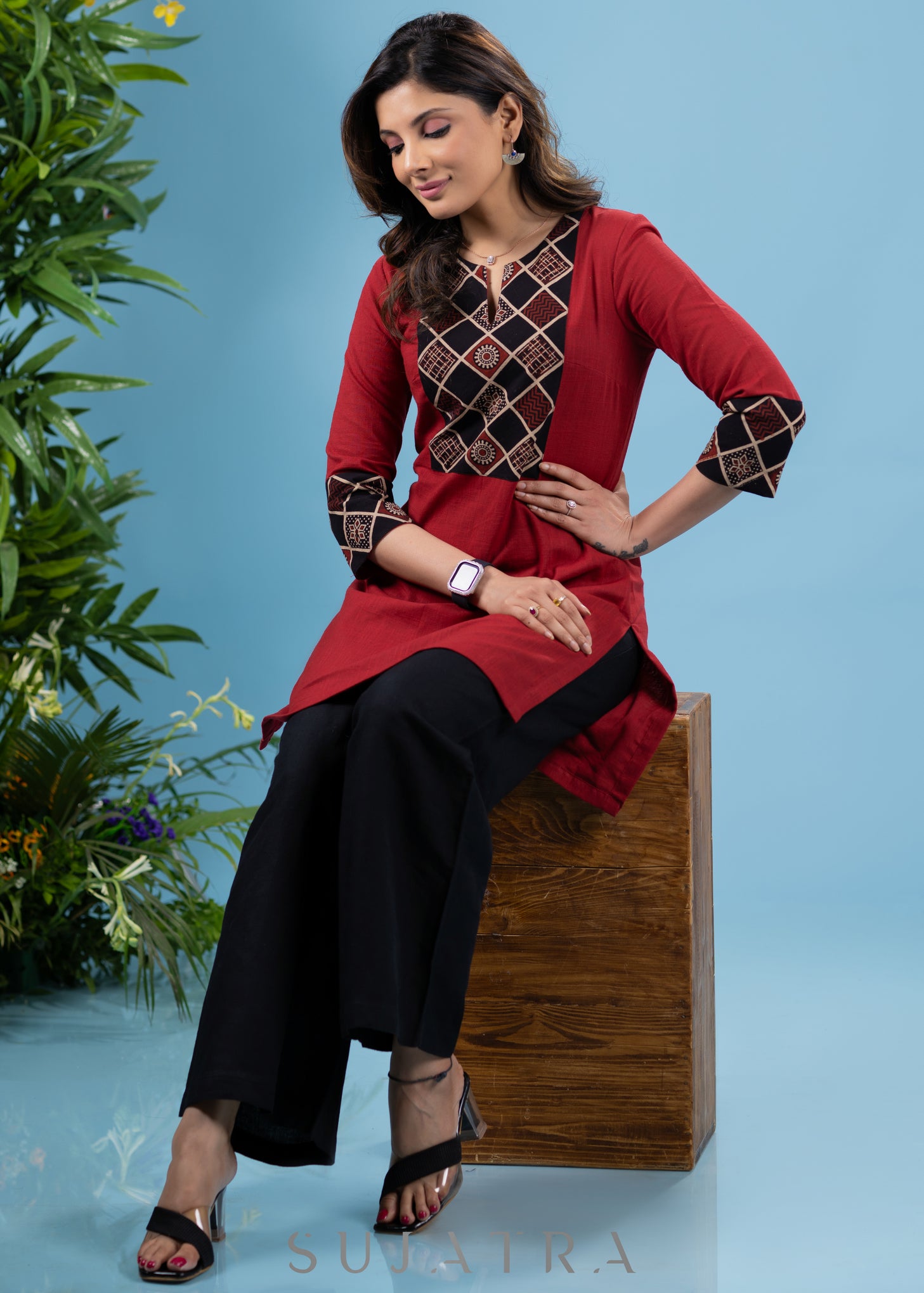 Exclusa Marron Exclusive maroon cotton tunic with ajrakh yoke – SujatraCA