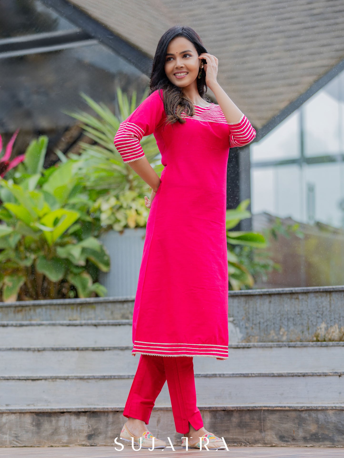 Svarna Cotton Silk Gota Patti A Line Kurta