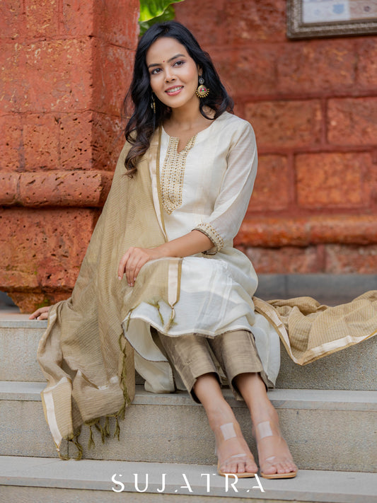 Sitara Hand Embroidered Pleated Chanderi Kurta