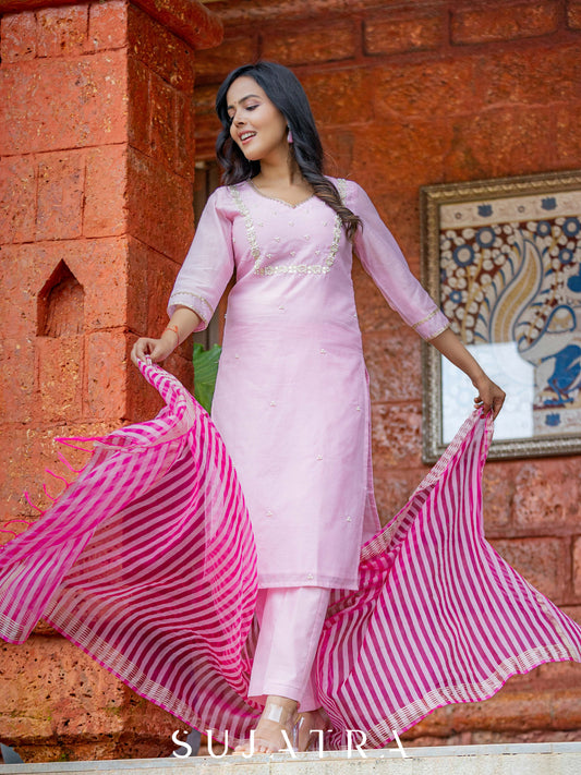 Chand Gulab Hand Embroidered Chanderi Kurta