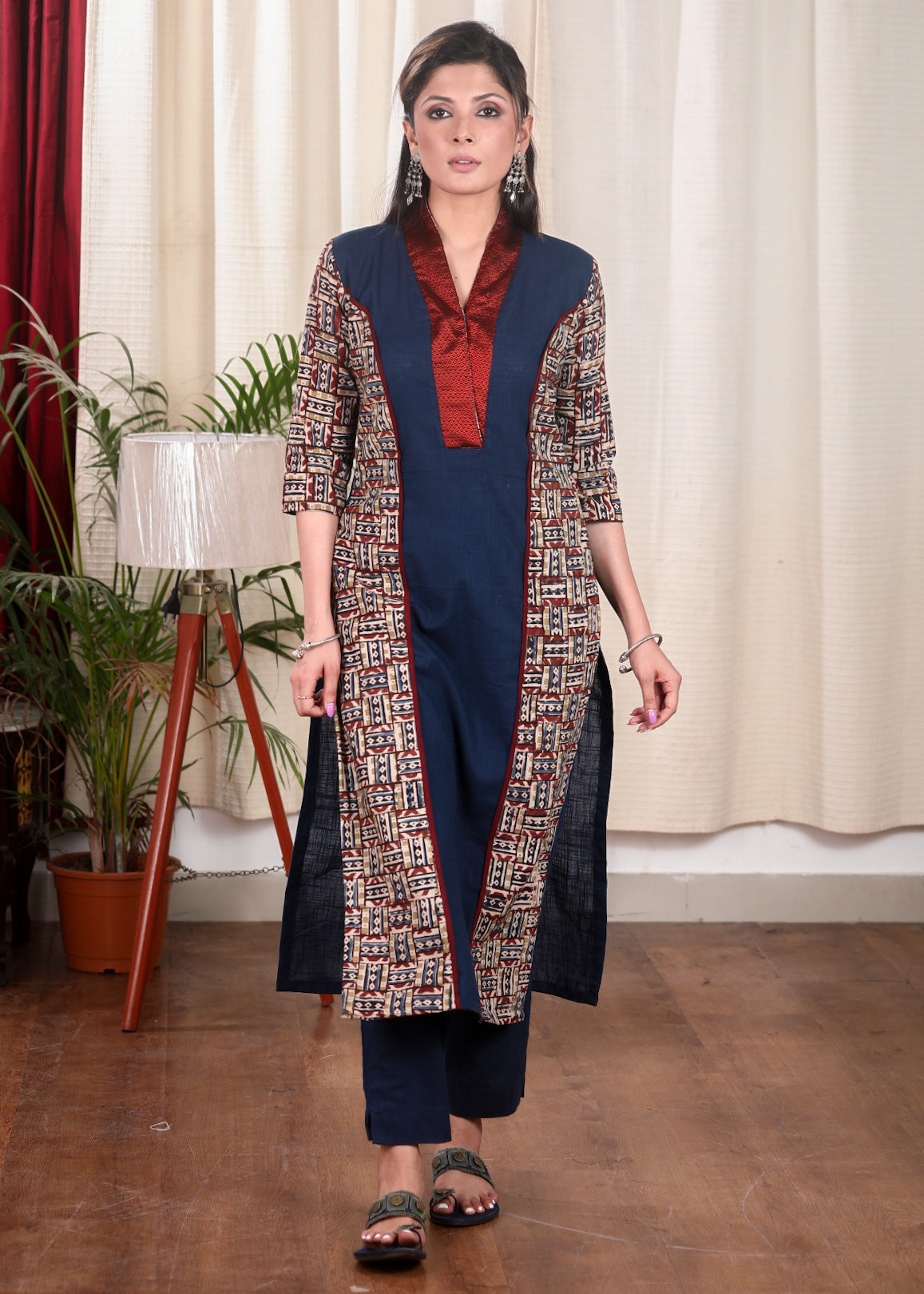 Trendy Straight Cut Cotton Kalamkari Print Kurta With Khun Neckline