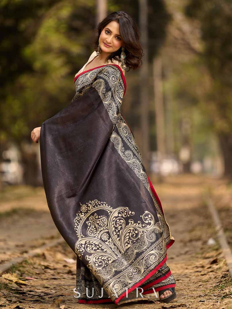 Bold Black Art Silk Saree with Traditional Printed Border & Statement Pallu