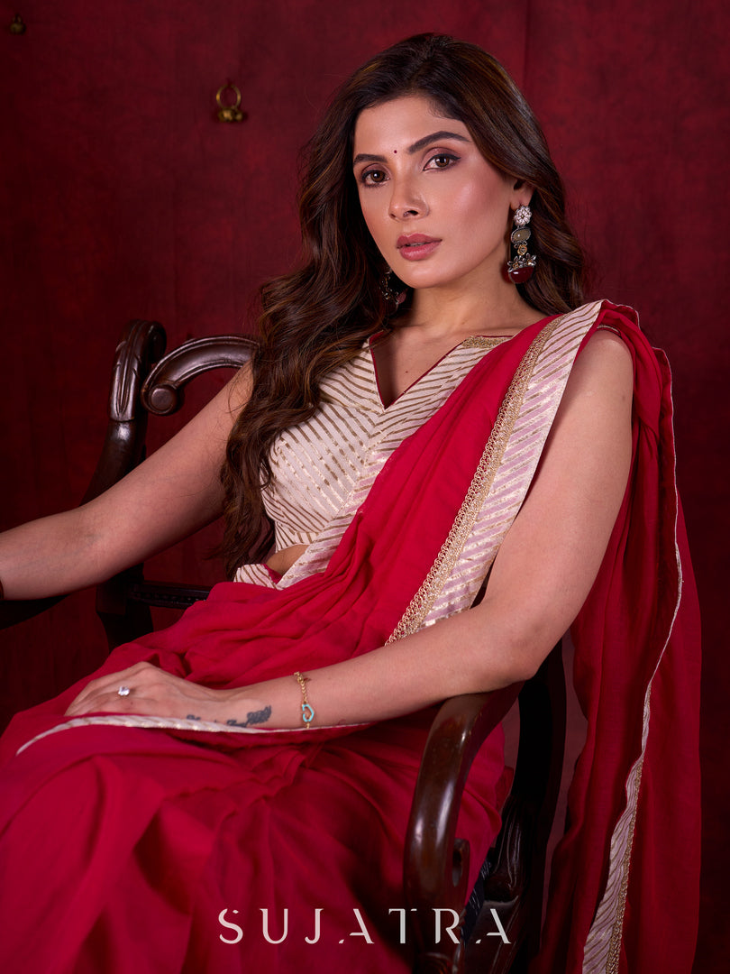 Crimson Mul Cotton Saree Adorned with Ivory Brocade Border & Fine Lace Accents
