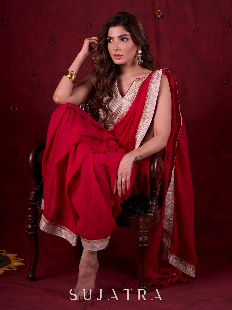 Crimson Mul Cotton Saree Adorned with Ivory Brocade Border & Fine Lace Accents