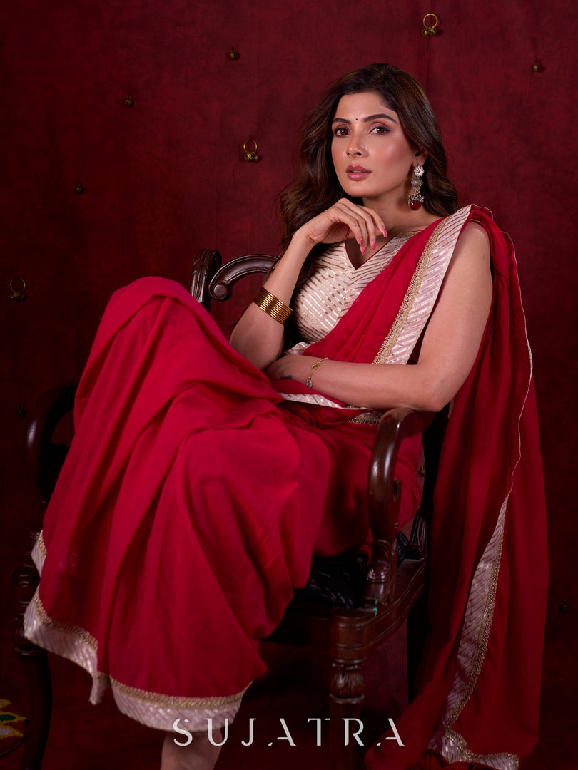 Crimson Mul Cotton Saree Adorned with Ivory Brocade Border & Fine Lace Accents