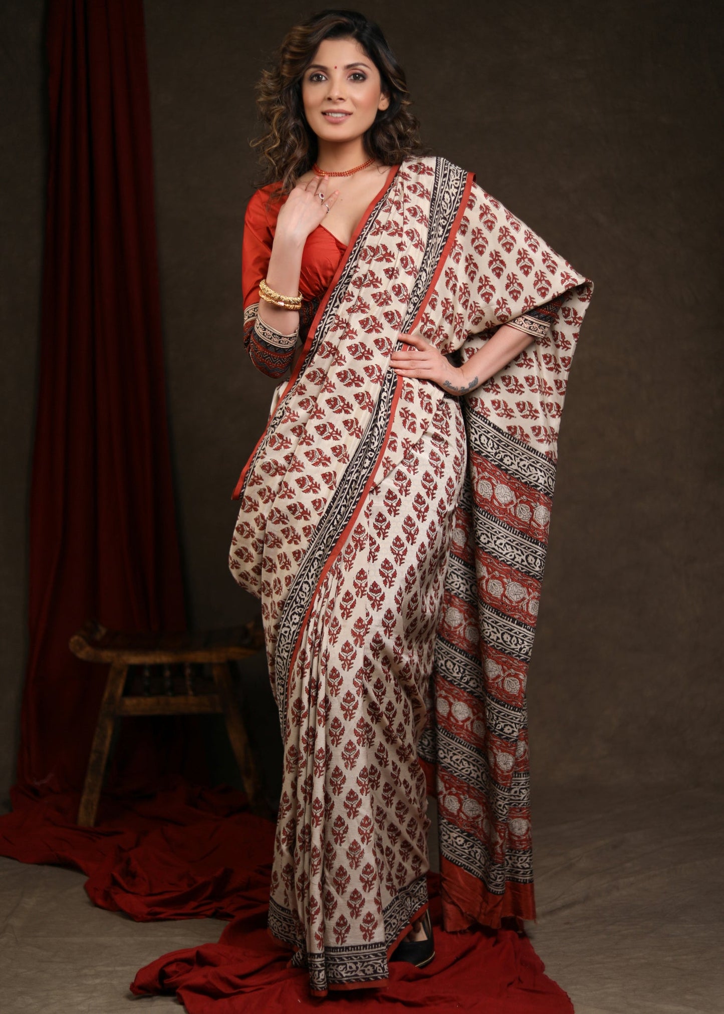 Classic Fakira Print Cream & Rust Modal Saree