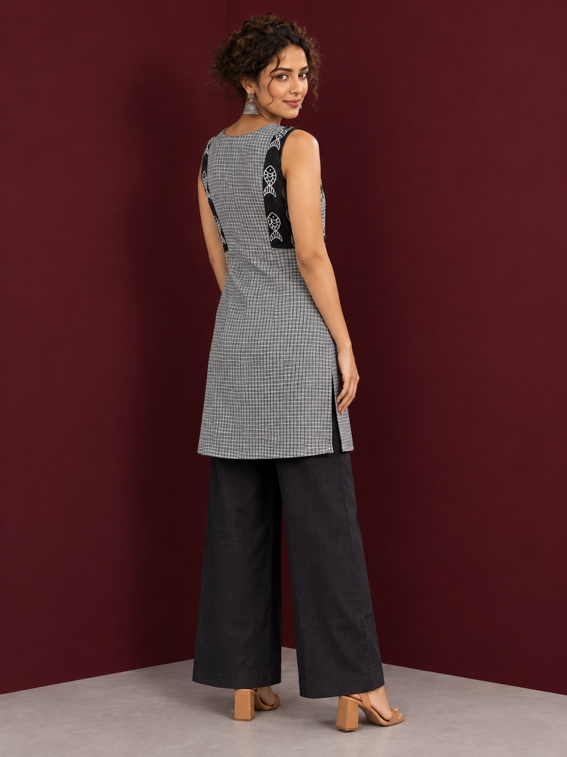 Grey Checked Cotton Kurta with Black Embroidered Fish Motif Shoulder Straps & Side Slits — back view