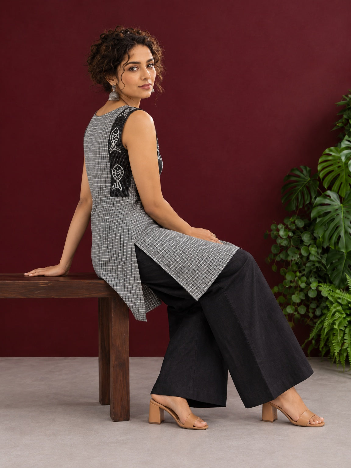 Grey Checked Cotton Kurta with Black Embroidered Fish Motif Shoulder Straps & Side Slits — view 2