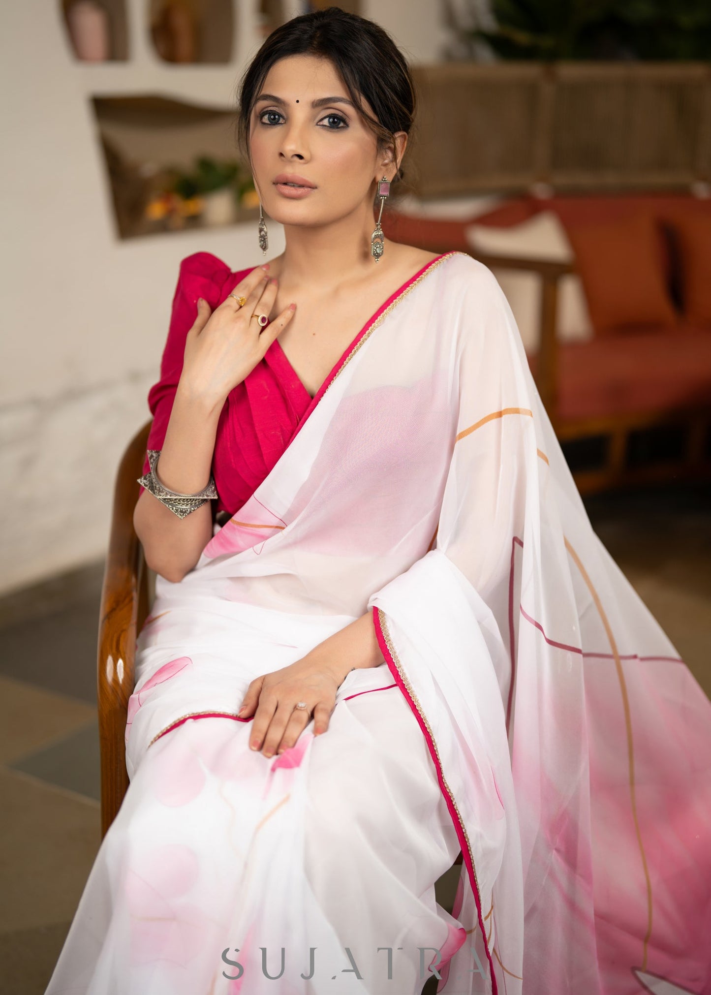 Stylish White Organza Saree With Overall Floral Brush Painting Highlighted With Minimal Lace