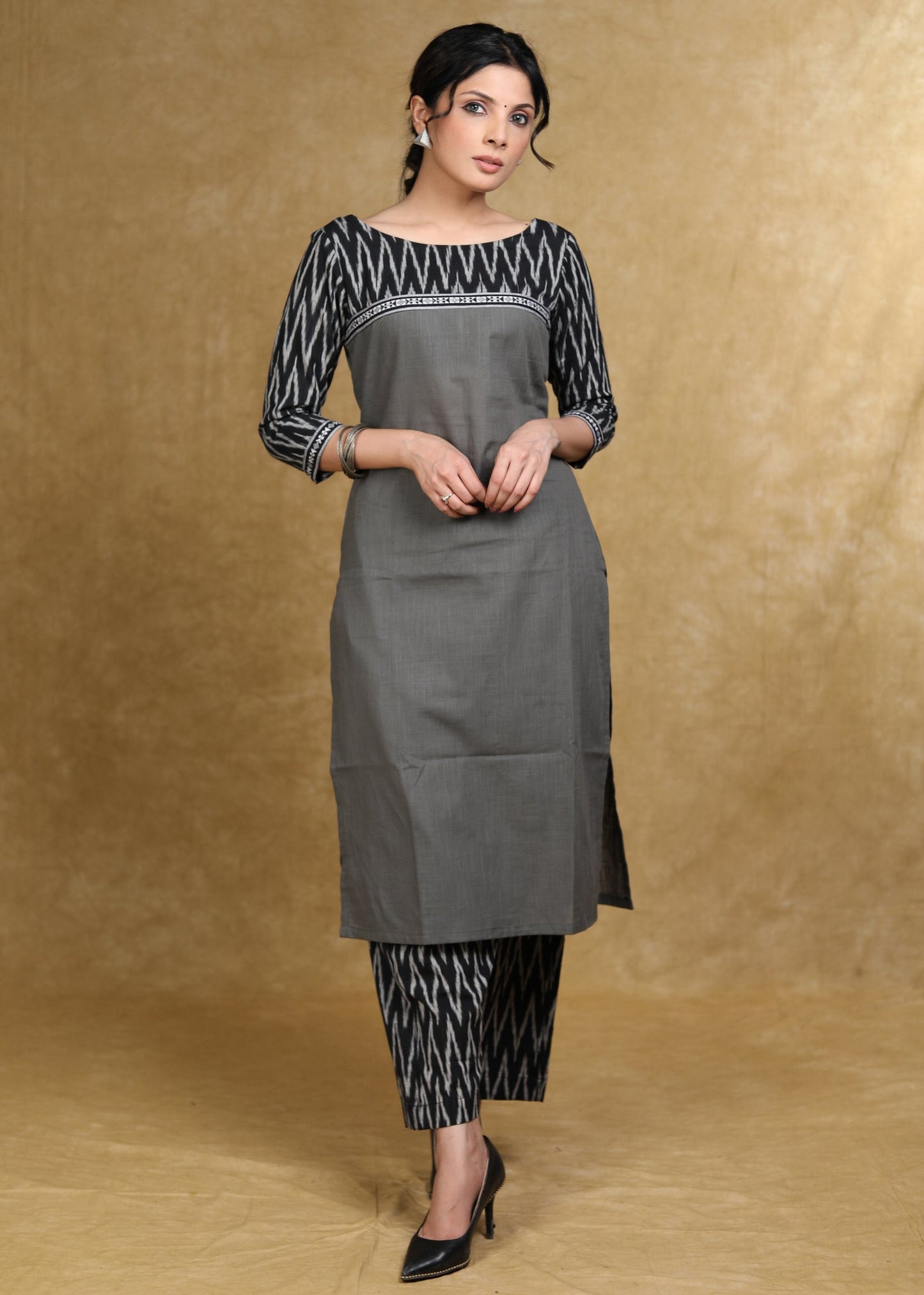 Smart Gray Cotton Kurta with Black Ikat Combination