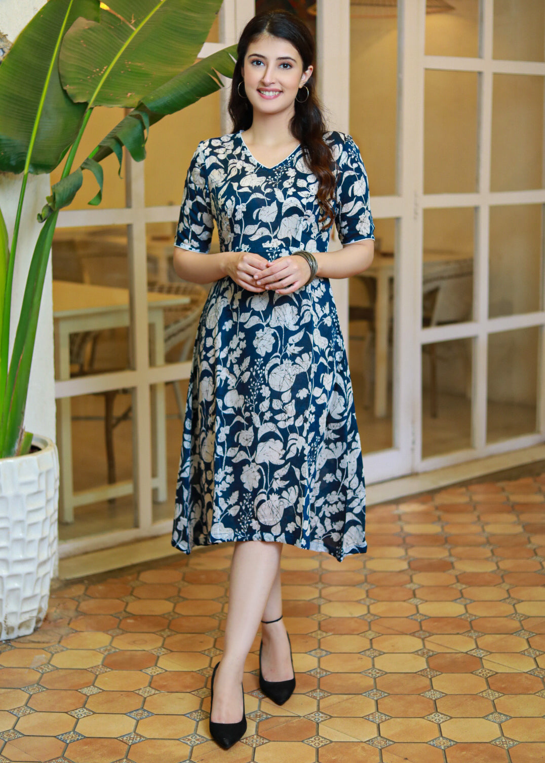Beautiful Navy Blue Floral Printed Dress – SujatraCA