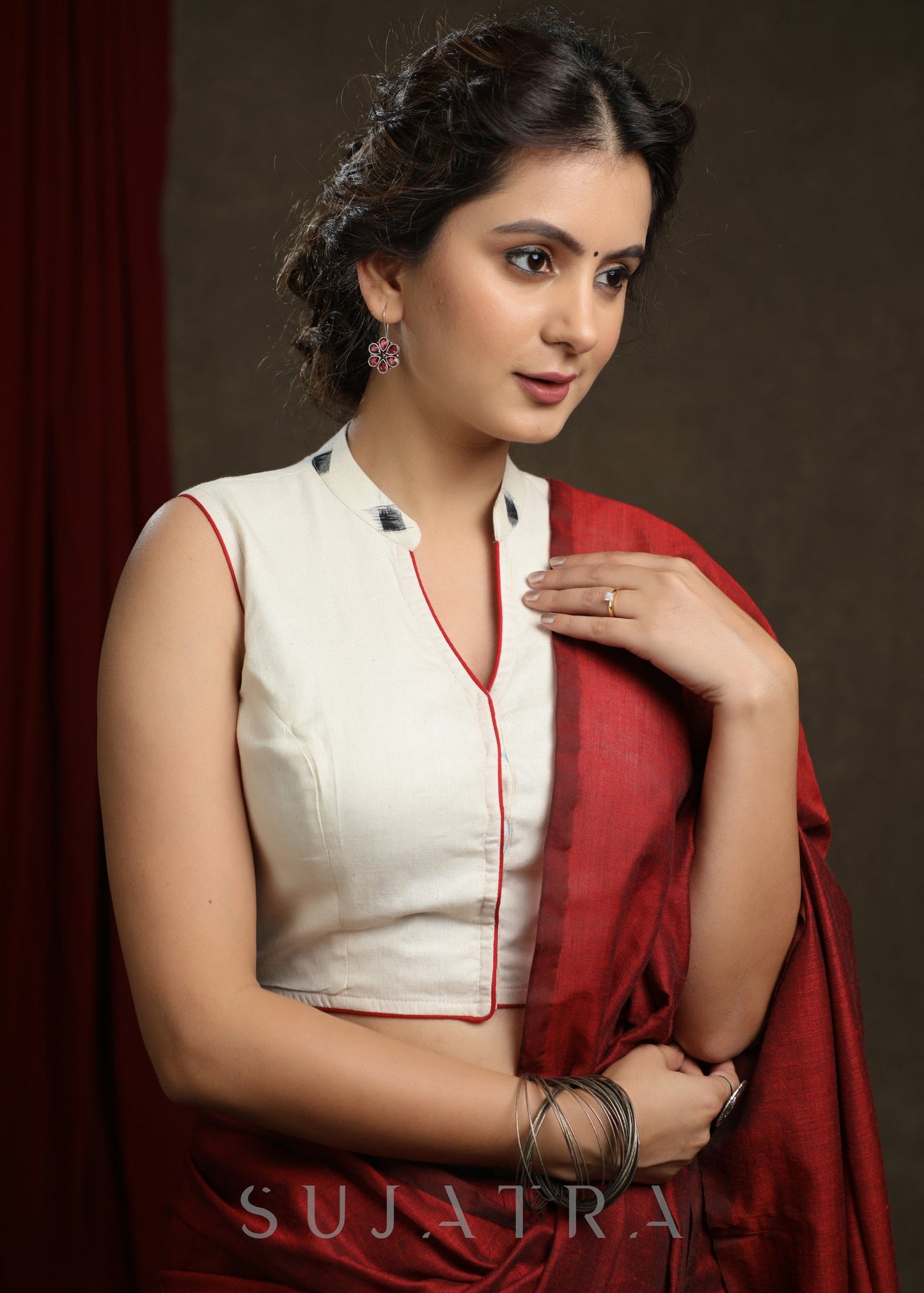 Trendy Cotton Ikkat Combination Off-White Sleeveless Blouse